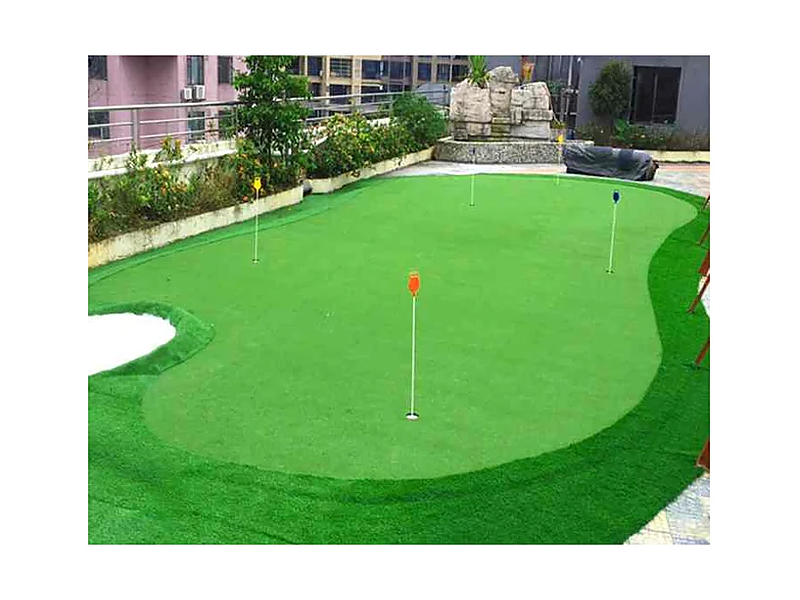 Custom Putting Green Project 04